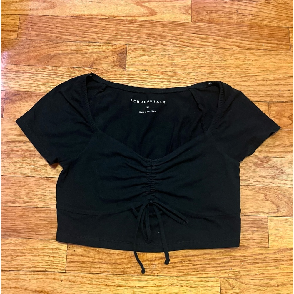 Aeropostale Ruched Keyhole Crop Top